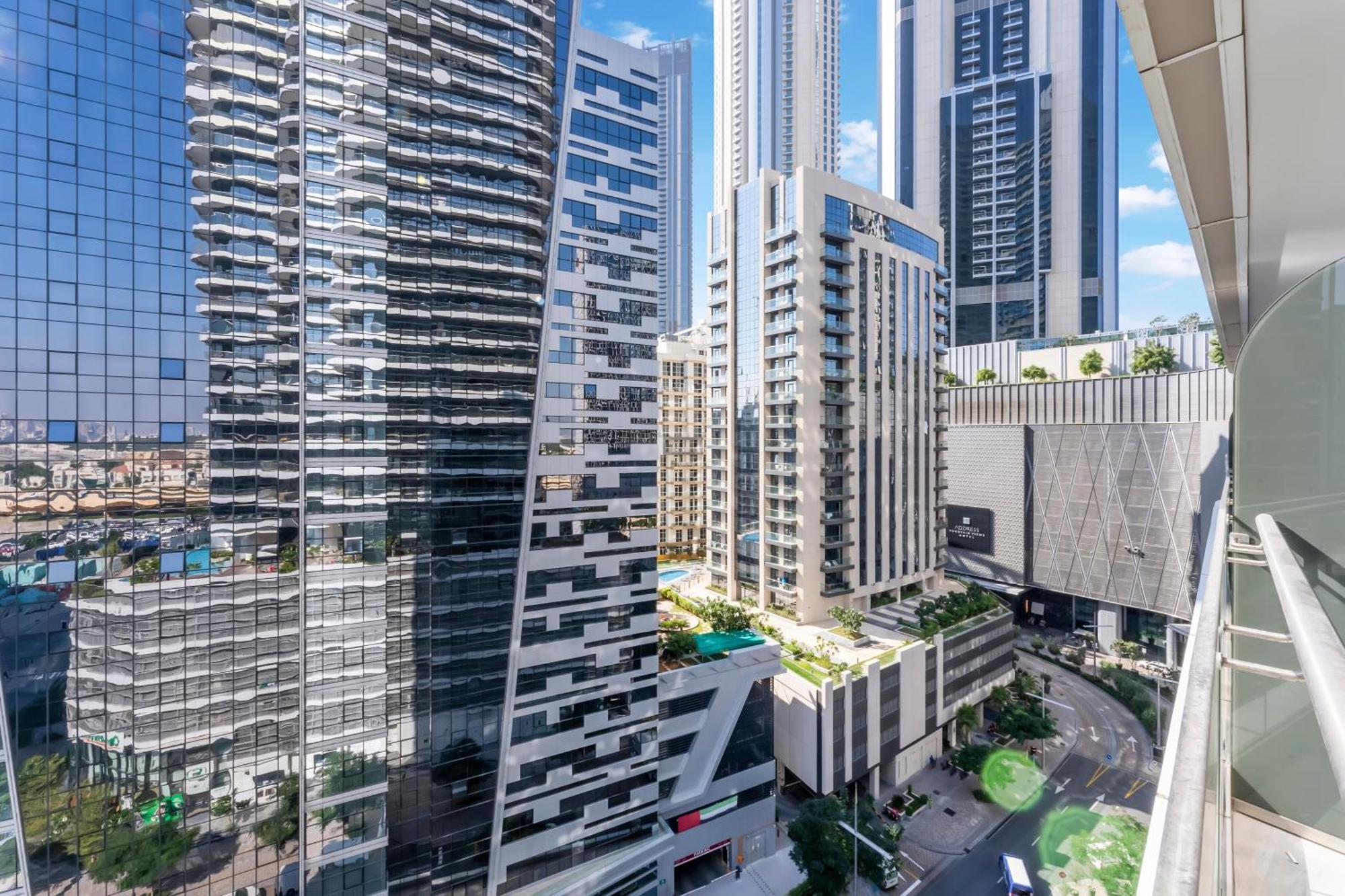 Fam Living - Rp Heights - 3 Mins Walk To Burj Khalifa & Dubai Mall Downtown Дубай Экстерьер фото